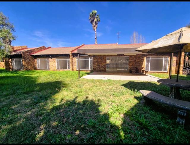 3 BEDROOM HOUSE FOR SALE IN ARCON PARK